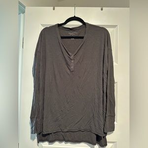 Grey American Eagle top